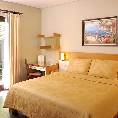 Cozy Boutique Guest House Malang Eksteriør billede
