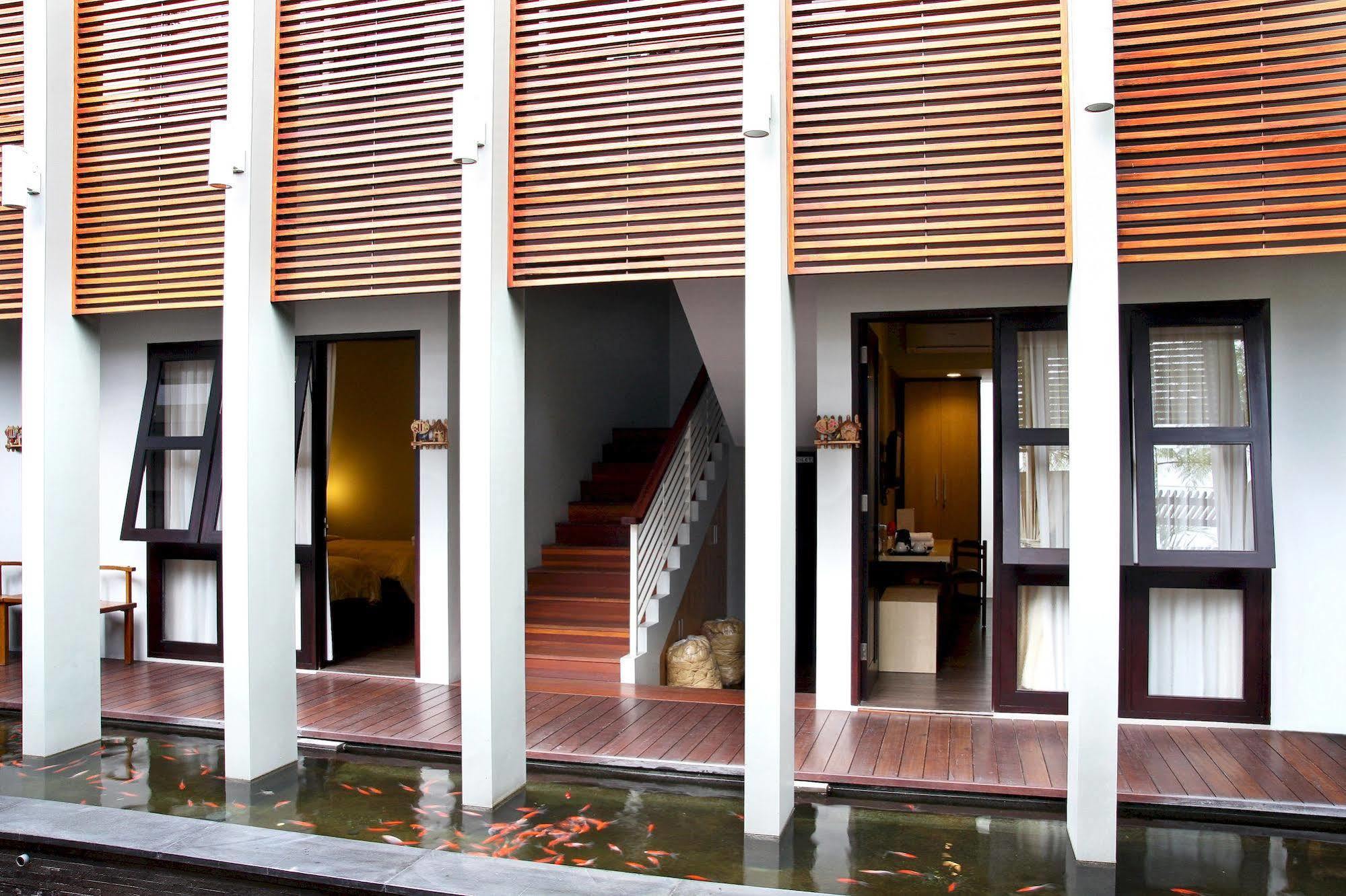 Cozy Boutique Guest House Malang Eksteriør billede